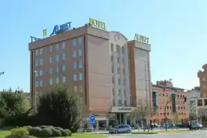Hotel «Albret», Памплона