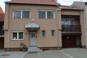 Апартаменты «Apartman Edit», Харкань