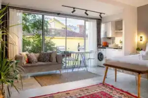 Invigorating Studio Flat Near Kordon In Alsancak, Измир