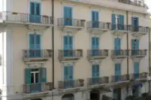 Hotel «La Residenza», Мессина