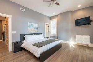 Parkside Comfort | JZ Vacation Rentals, Сент-Луис
