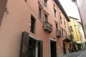 Alessi Hotel Trattoria, Десензано-дель-Гарда