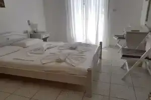 Hotel «Senia - Onar Hotels Collection», Науса