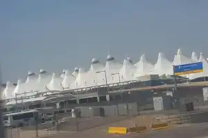 DIA Layover, Аврора