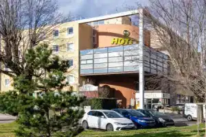 b&b hôTel Grenoble Centre Verlaine, Грeнобль