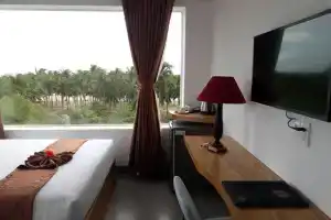 Damina boutique hotel, Муине