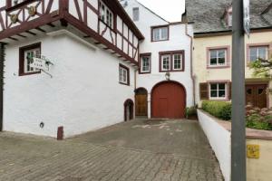 Stylish Holiday Home in Bernkastel-Kues Germany near Forest, Бернкастель-Куес