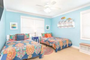 Three Sisters by Tybee Vacation Rentals, Тиби-Айленд