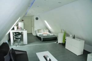 TRUTH Studio - Queensize Bett - Netflix - Küche, Дортмунд