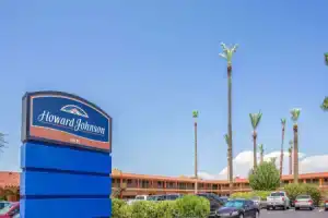 Отель «Howard Johnson by Wyndham Phoenix Airport/Downtown Area», Финикс
