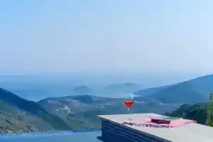 Saklı Ev, Калкан