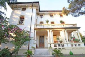 Il Bozzolo Boutique Apartments, Валеджо-суль-Минчо