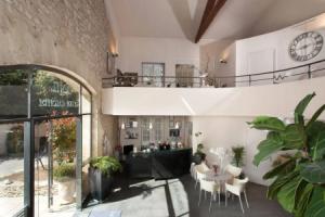 Отель «Hôtel Le Pré Galoffre», Ним