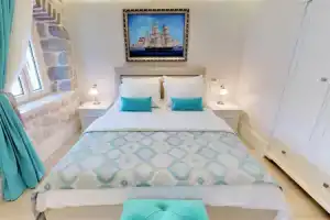 Hotel «Libertas», Доброта