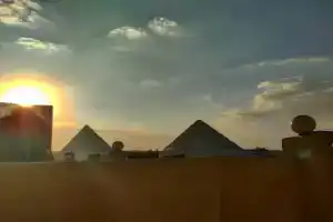 Grand Pyramids View Hotel, Каир