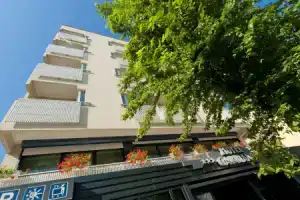 Hotel «Gabbiano», Каттолика