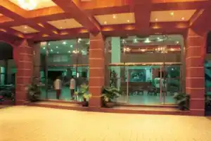 Yuzana Hotel, Янгон
