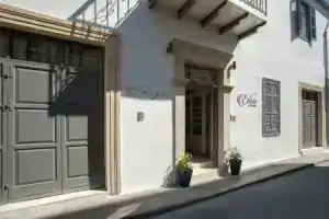 Отель «Edem En Suites», Ларнака