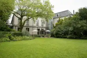 Fletcher Hotel Paleis Stadhouderlijk Hof, Лееуварден