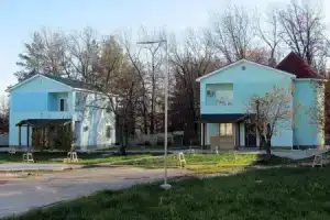 Крестовая поляна - Гостиницы