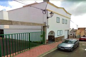 House With 4 Bedrooms in Santa Cruz de Tenerife, With Wonderful Mountain View and Wifi, Сан Мигель де Абона