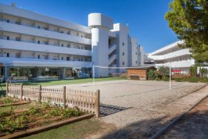 Отель «Fergus Style Cala Blanca Suites», Санта Понса