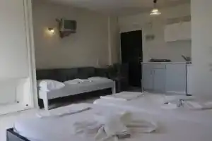 Апарт-отель «Klery Studios», Херсониссос