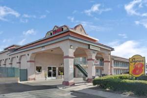 Отель «Super 8 by Wyndham Tucson Downtown Convention Center», Тусон