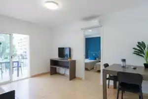 Centric Rentalmar, Салоу
