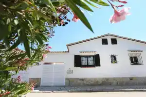 Casa Sagenta - Two Bedroom, Камбрильс