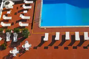 Hotel «Embassy», Пезаро