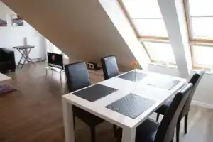 Seestraße mit Ostseeblick, Balkon und Parkplatz - ABC60, Висмар