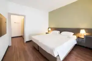 Hotel «Montana», Женева