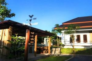 Tang House Bed and Breakfast, Транг