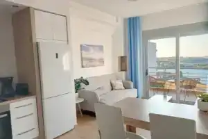 Between 2 beaches - sea breeze suite, Агия-Пелагия