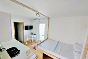 Studio apartment Murter Center, Betina
