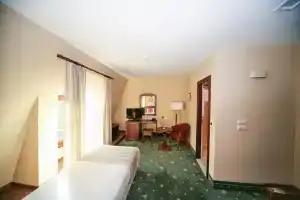 Retro Hotel, Хасково
