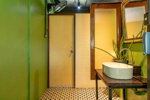 Отель «The Palm», Салая