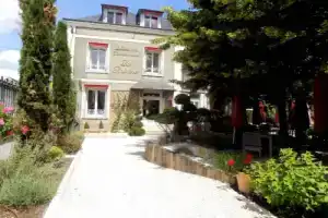 Мини-отель «Logis Hôtel Restaurant La Breche», Амбуаз