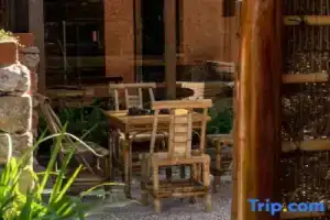 Lijiang ZenTea Garden Ancient Residence Beautiful Homestay, Лицзян