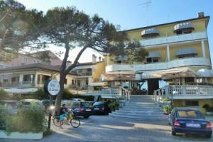 Hotel «Le Lampare», Каорле