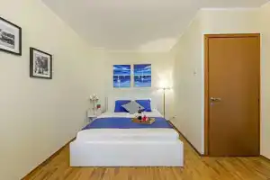 GMApartments (ДжиЭмАпартментс) на улице Черняховского, Москва