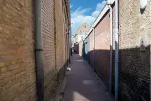 Modern Renovated Apartment in the Heart of Sneek, Снеек