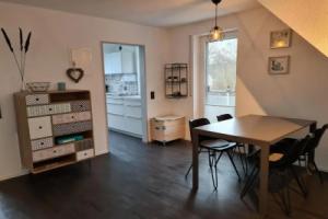 Maisonette-Wohnung mit Balkon, Радольфцелль