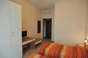 Hotel «Rosa», Сесто-Сан-Джованни