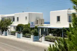 Апарт-отель «Stratos & Studios», Парикия