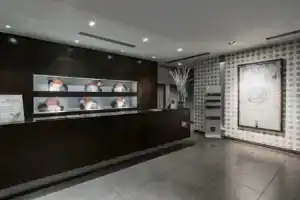 Max Hotel Livorno, Ливорно