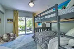 Modern Wilton Manors Home w/ Outdoor Oasis!, Форт-Лодердейл