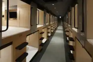 Капсульный отель «Y's Cabin Yokohama Kannai», Иокогама