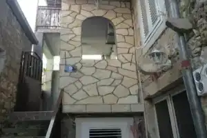 Apartments Lidija, Вис